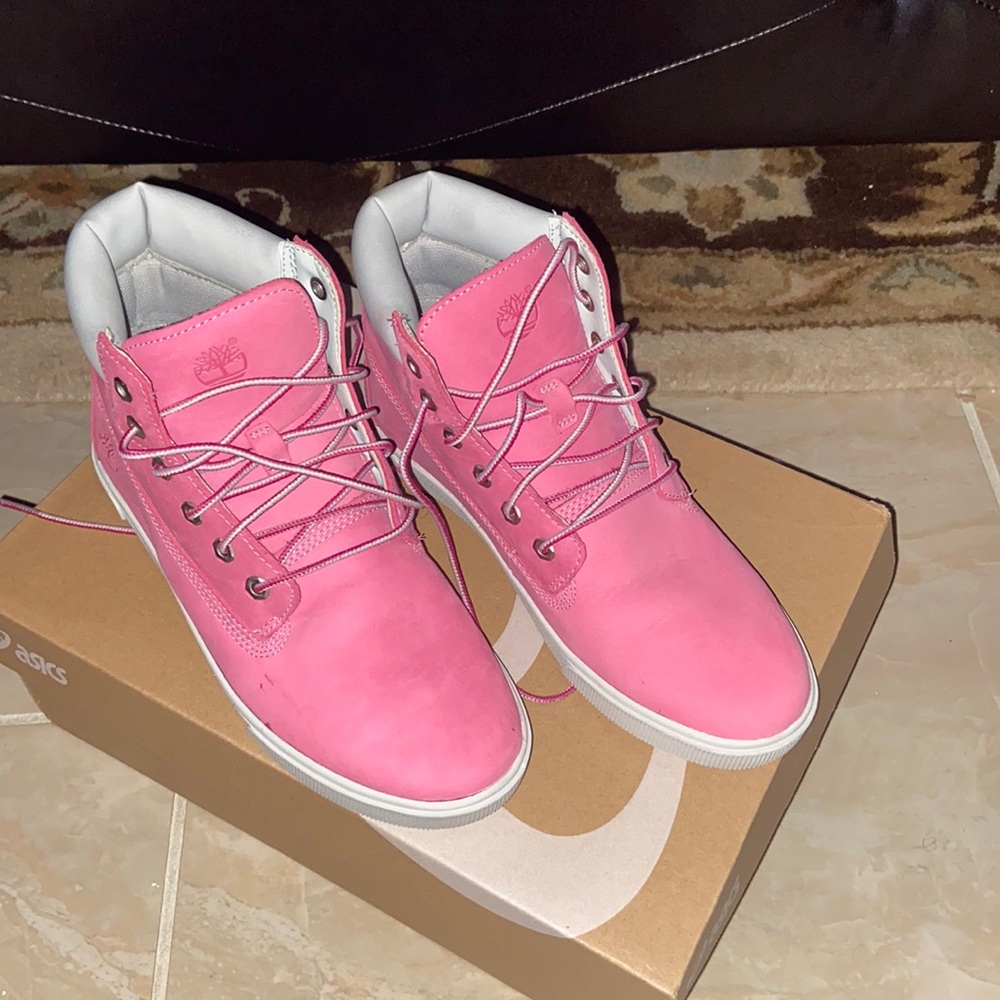 Pink timberland shoes!